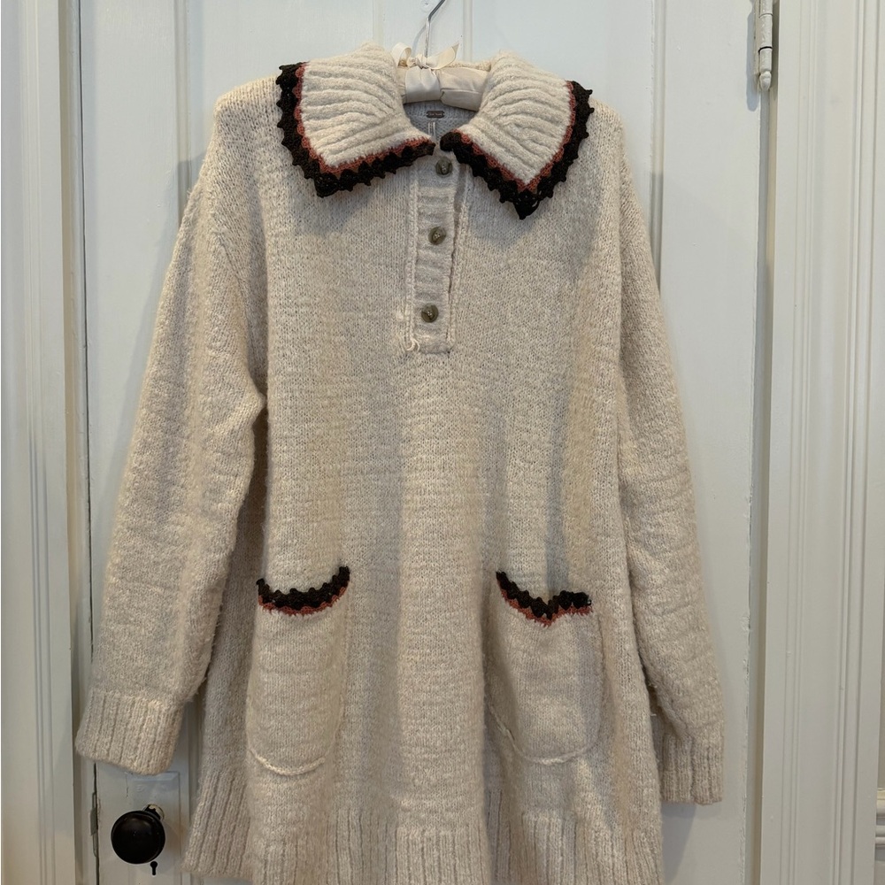 Free People Cream Sweater Dress with Brown and Pink Details & Pockets!